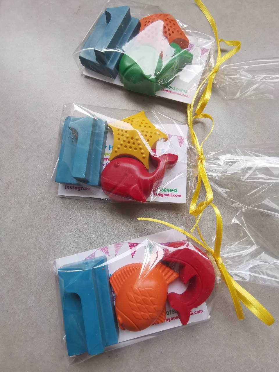 Party Bag Fillers - Children's Crayons - Party Favours - Age Crayon - Animal Crayon - Dinosaur - Farm Animal - Sealife - Butterfly -