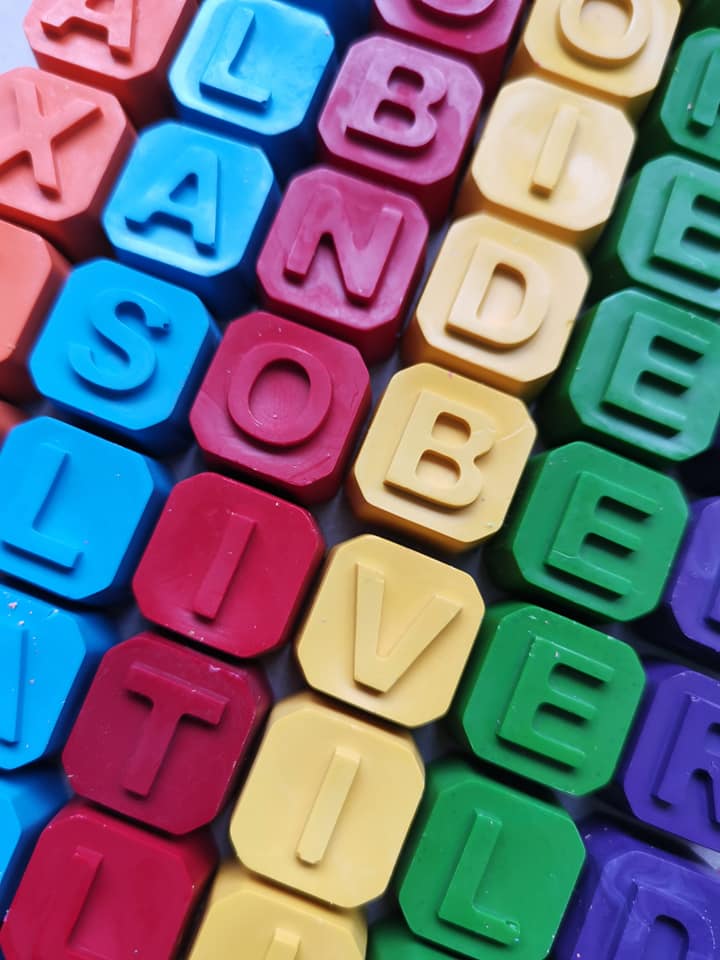 Childrens Name Crayons - Personalised Party Favours - Party Bag Fillers - Letter Crayons - Birthday Party Ideas - Wedding Favours