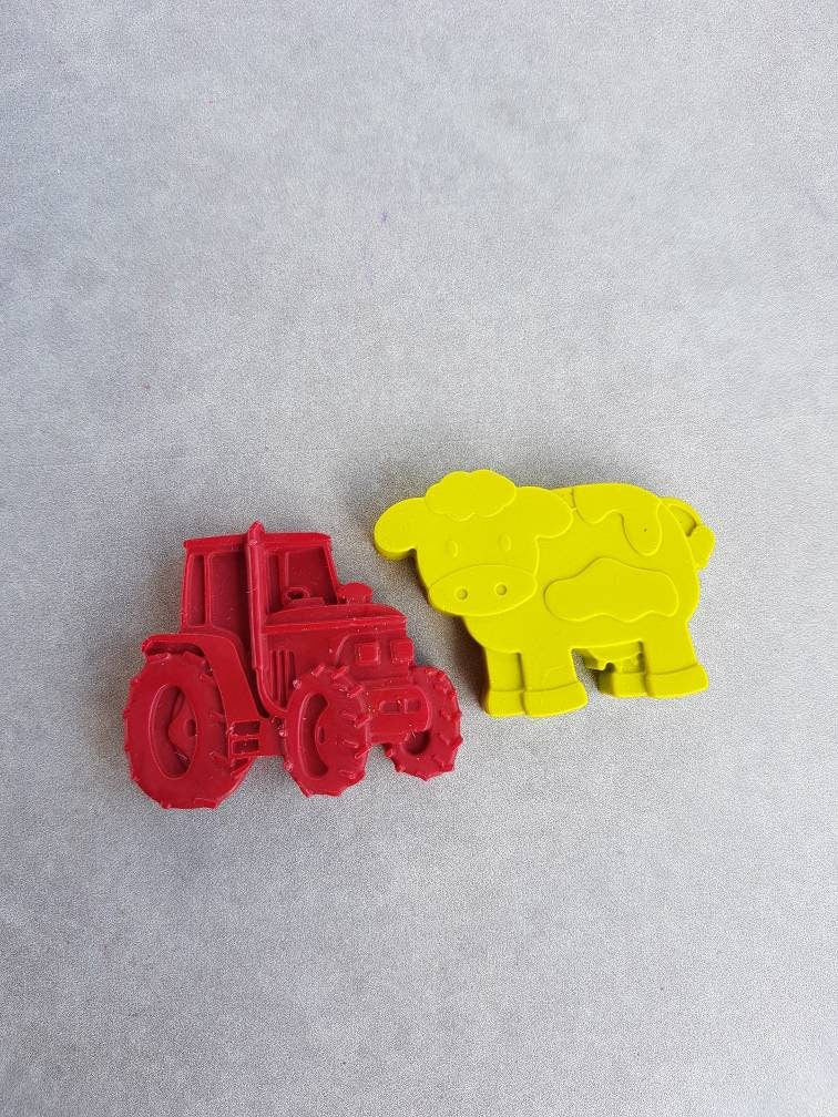 Farm Yard Party Favours - Children's Crayons - Farm Animals - Farm Themed Party - Tractor Crayons - Party Bag Fillers - Cow - Sheep