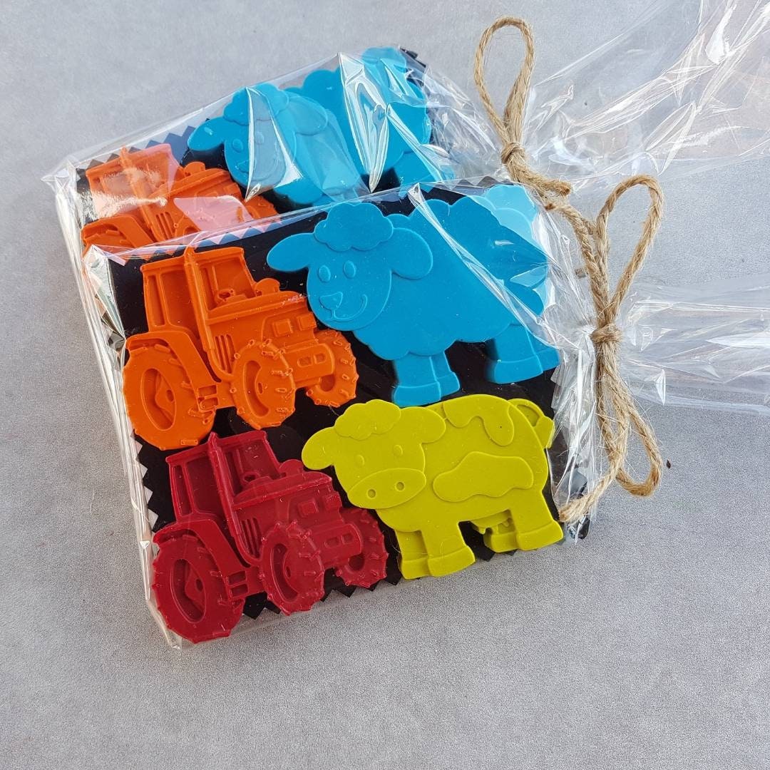 Farm Yard Party Favours - Children's Crayons - Farm Animals - Farm Themed Party - Tractor Crayons - Party Bag Fillers - Cow - Sheep