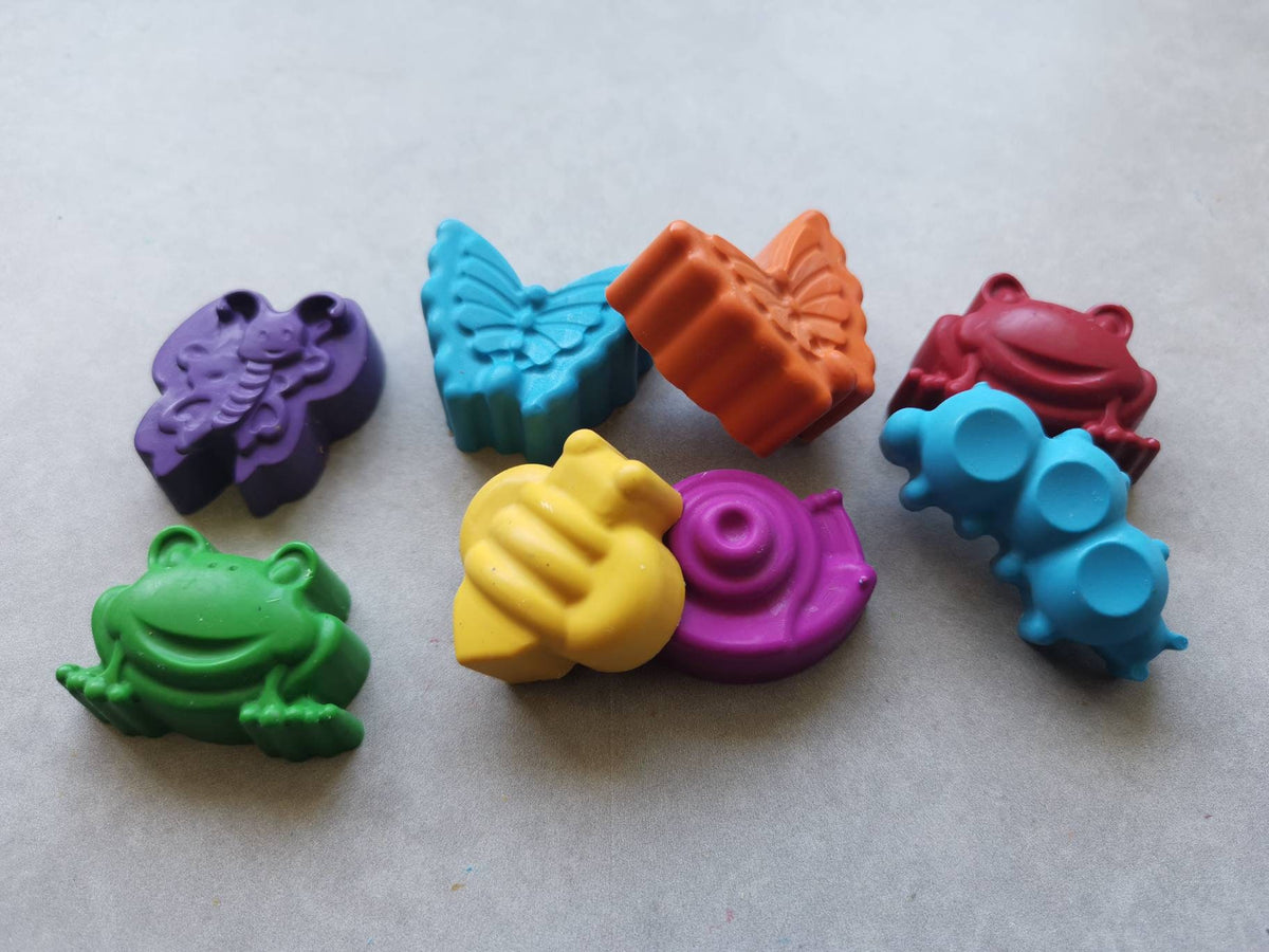 Insect Crayons - Garden Creatures - Children's Crayons - Ugly Bug Ball - Kids Party Favours - Party Bag Fillers - Butterfly - Caterpillar
